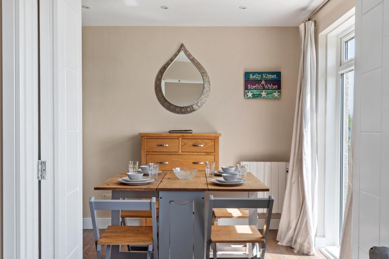 Salty Kisses - Sea Front Aparment Apartamento Hodgeston Exterior foto